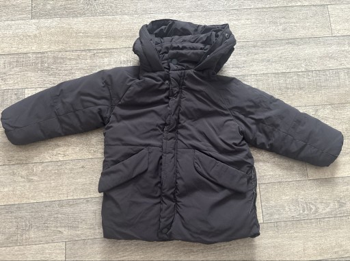Zdjęcie oferty: Kurtka zimowa Zara dziecięca rozmiar 98 czarna
