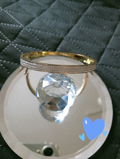 Zdjęcie oferty: Przepiękna bransoletka cyrkonie przepięknie się mieni  