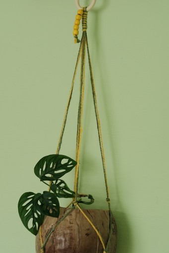 Zdjęcie oferty: kwietnik makrama zielony żółty 85 cm 