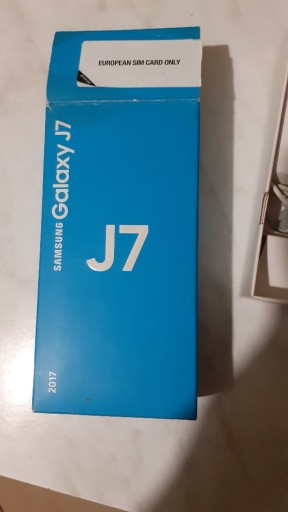 Zdjęcie oferty: Samsung Galaxy  J7  XII.2017r 