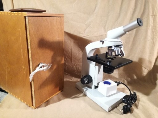 Zdjęcie oferty: Mikroskop Will Wetzlar BOX Leitz Leica pzo studar