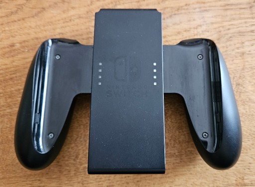 Zdjęcie oferty: Oryginalny grip do Nintendo Switch