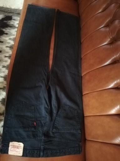 Zdjęcie oferty: LEVI'S, czarne męskie XL, pas 90 cm, jak nowe