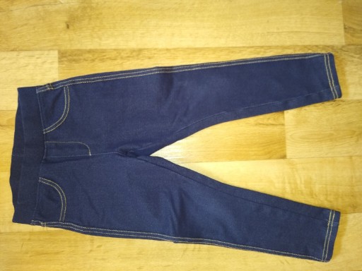 Zdjęcie oferty: Spodnie jeansy elastyczne 5 10 15 r. 104