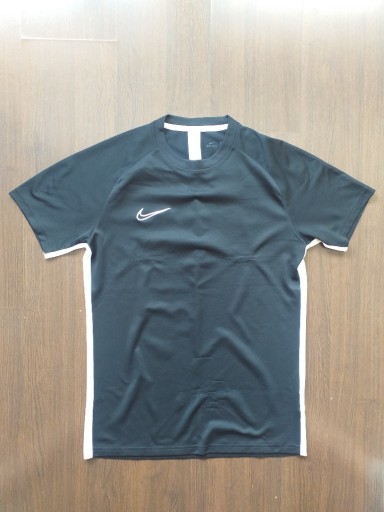 Zdjęcie oferty: Czarna koszulka Nike M Dri Fit trening bieganie 