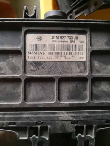 Zdjęcie oferty: Sterownik skrzyni 01M 927 733 JH Audi a3 1.6