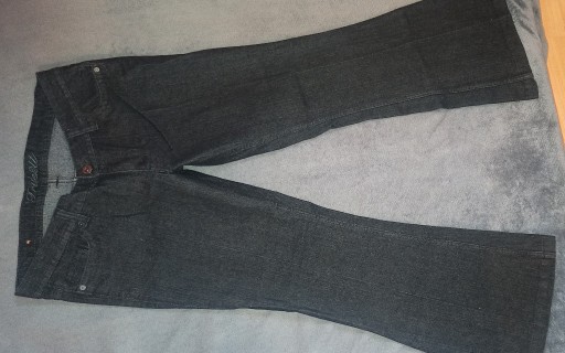 Zdjęcie oferty: Spodnie damskie jeans rozmiar 42