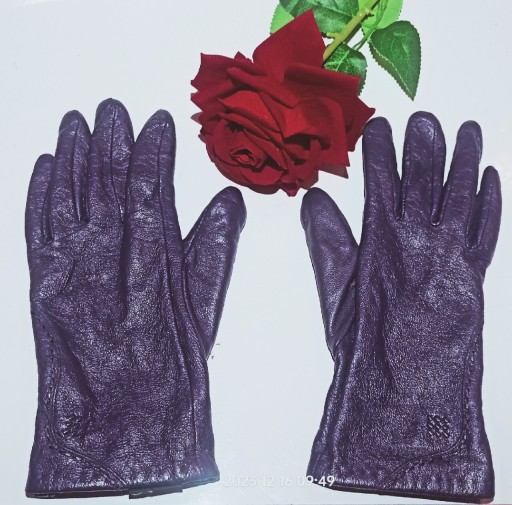 Zdjęcie oferty: Fioletowe skórzane zimowe damskie Rękawiczki M/L
