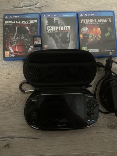 Zdjęcie oferty: Ps Vita+ 4 gry Etui ładowarka 