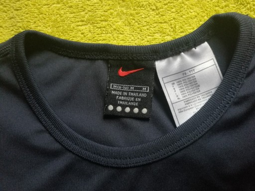 Zdjęcie oferty: Nike-koszulka sportowa+gratis frotka na rękę