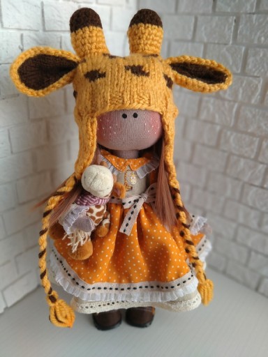 Zdjęcie oferty: Lalka tekstylna do dekoracji „Żyrafa” 