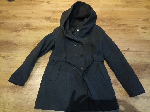 Zdjęcie oferty: Krótki płaszczyk, kurtka zimowo - jesienna 42
