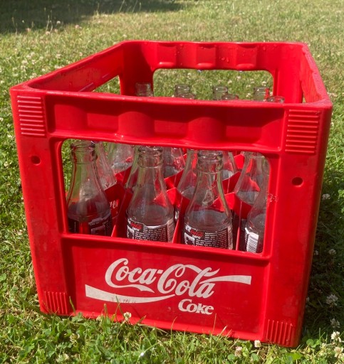 Zdjęcie oferty: Kastra skrzynka z butelkami 200 ml coca-cola