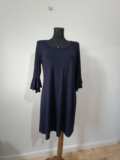 Zdjęcie oferty: Granatowa sukienka firmy Wallis używana 38/40
