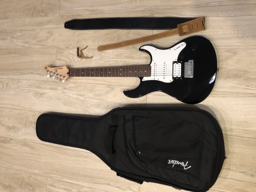 Zdjęcie oferty: Yamaha pacifica 112V BK gitara elektryczna