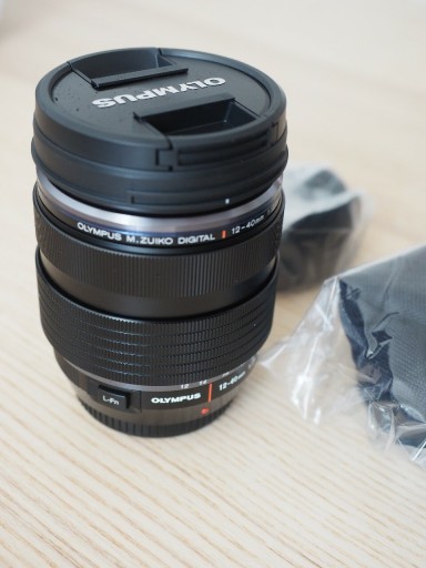 Zdjęcie oferty: Obiektyw Olympus 12-40 PRO II  NOWY 2lata gwarancj