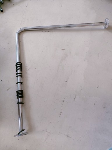 Zdjęcie oferty: Przymierzalnia narożnikowa do zawieszenia kotary.