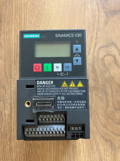 Zdjęcie oferty: Falownik Siemens V20 6SL3210-5BB13-7BV1 (U: 1F - 1x230V, P: 0.37kW)