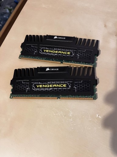 Zdjęcie oferty: Corsair Vengeance 8GB DDR3 (2x4GB) 1600 MHz CL9