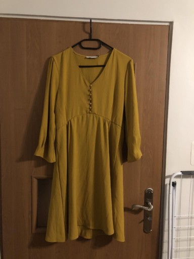 Zdjęcie oferty: Piękna nowa z metką musztardowa sukienka midi rozL
