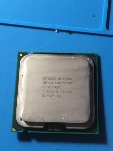 Zdjęcie oferty: Procesor core 2 duo E8500 + ram i inne gratisy