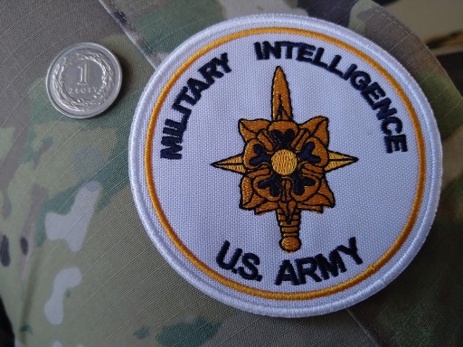 Zdjęcie oferty: Naszywka Military Intelligence czyli wywiad wojskowy US Army 