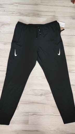 Zdjęcie oferty: Nike AeroSwift Męskie spodnie DM4615-010 Running