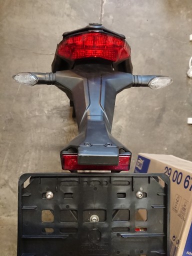 Zdjęcie oferty: Ducatti monster stelaż rama lampa