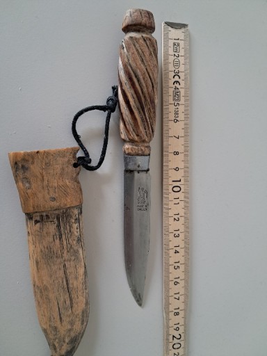 Zdjęcie oferty: Nóż szwedzki Frost drewniana pochwa