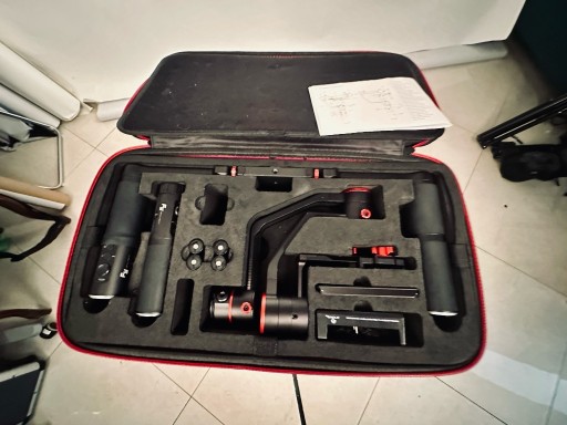 Zdjęcie oferty: Gimbal FeiyuTech a2000 - walizka