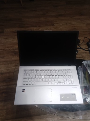 Zdjęcie oferty: Laptop Asus VivoBook 17 , 20 GB, 512 SSD