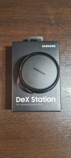 Zdjęcie oferty: Samsung Dex Station EE-MG950