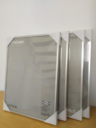 Zdjęcie oferty: Komplet 4 ram aluminiowych Ikea Stromby ramki srebrne 40x50cm