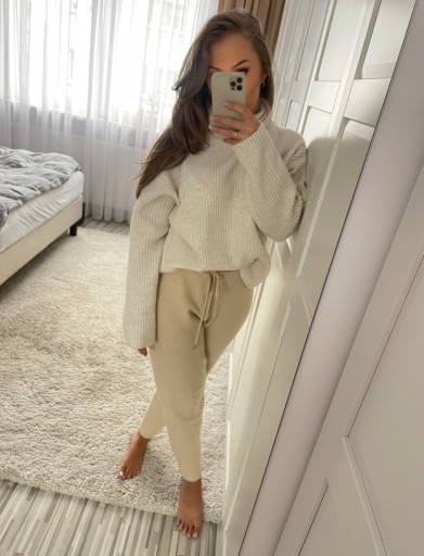 Zdjęcie oferty: Sweter z golfem z domieszką wełny H&M s/36