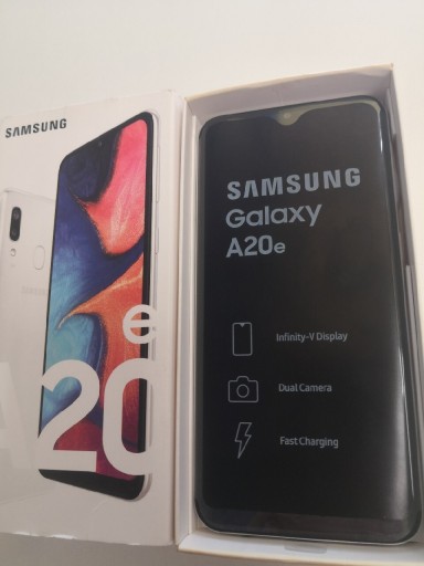 Zdjęcie oferty: JAK NOWY Samsung Galaxy A20e, komplet,zadnej ryski