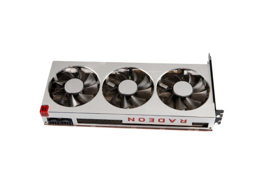 Zdjęcie oferty: Radeon VII pełny zestaw