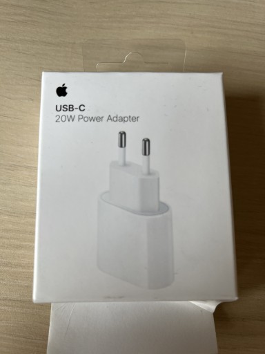 Zdjęcie oferty: USB 20W Power Adapter