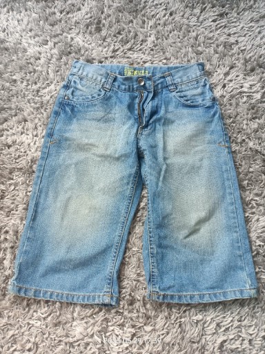 Zdjęcie oferty: Krótkie spodenki jeansowe George r.140.
