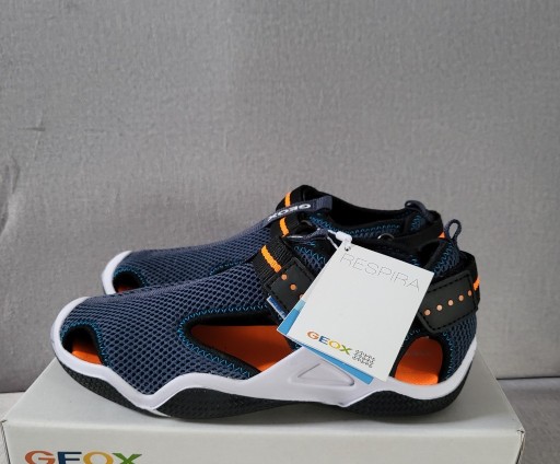 Zdjęcie oferty: Nowe sandały pólsandały do wody chłopięce geox 33