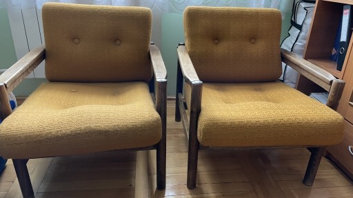 Zdjęcie oferty: Dwa fotele z epoki PRL-u