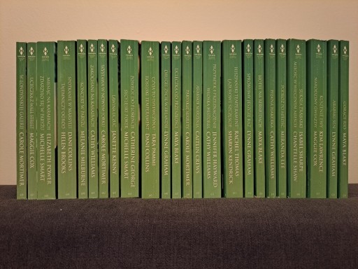Zdjęcie oferty: Kolekcja 24 książek z serii Światowe życie