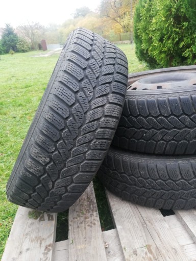 Zdjęcie oferty: Całe koła 3x Semperit ,175/60  R15 81T