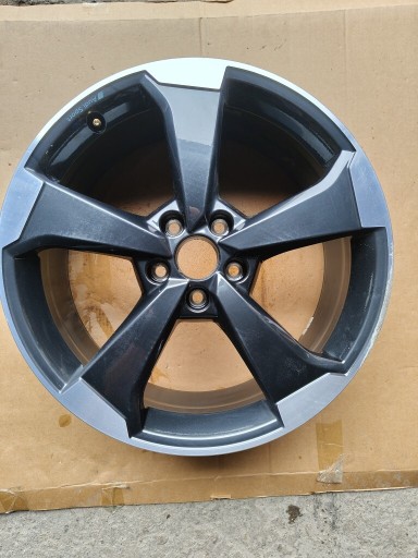 Zdjęcie oferty: Felga OE Audi RS3 S3 A3 8" R19 ET49