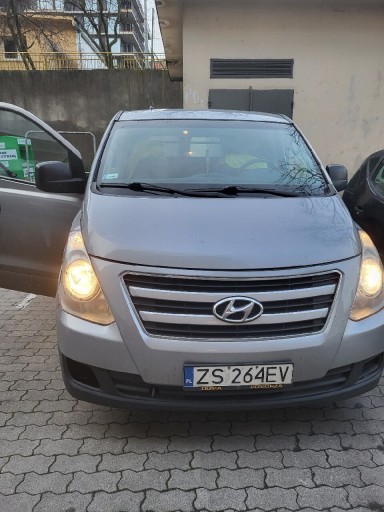 Zdjęcie oferty: Hyundai H1H300 Euros do małej negocjacji. 