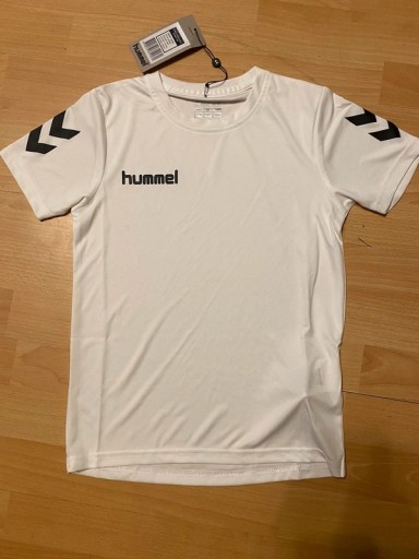 Zdjęcie oferty: Koszulka Sportowa Hummel 116-128 Nowa