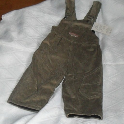 Zdjęcie oferty: spodnie dziecinne ogrodniczki sztruks ocieplone 86