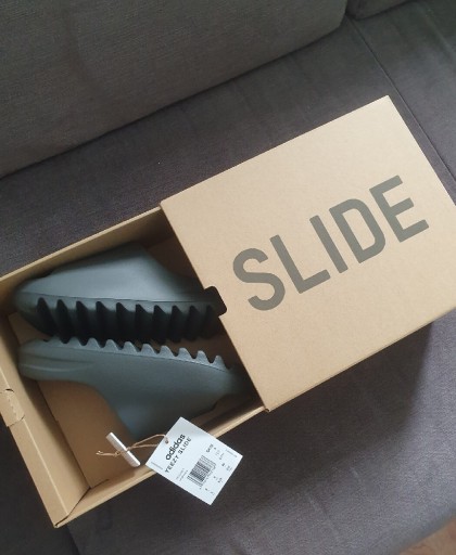 Zdjęcie oferty: Yeezy Slide Granite