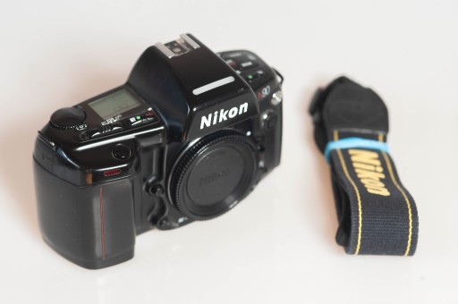 Zdjęcie oferty: Nikona N90(F90) - Testowany z kliszą, sample