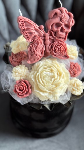 Zdjęcie oferty: Dekoracja halloweenową Candlebox flowerbox na 18 urodziny