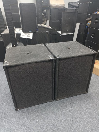 Zdjęcie oferty: Dwa subbasy POL Audio TP118 na głośnikach LW 2400